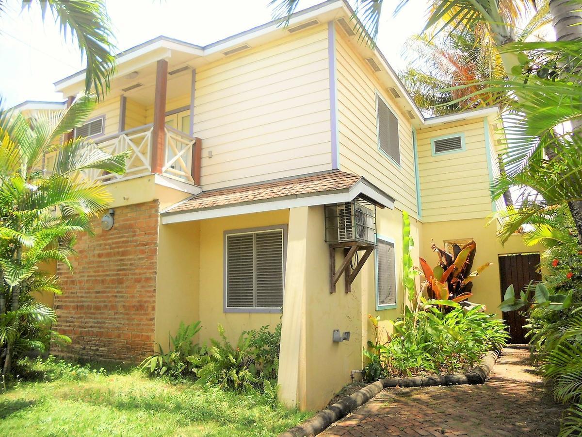 Flukers Suites Sosua