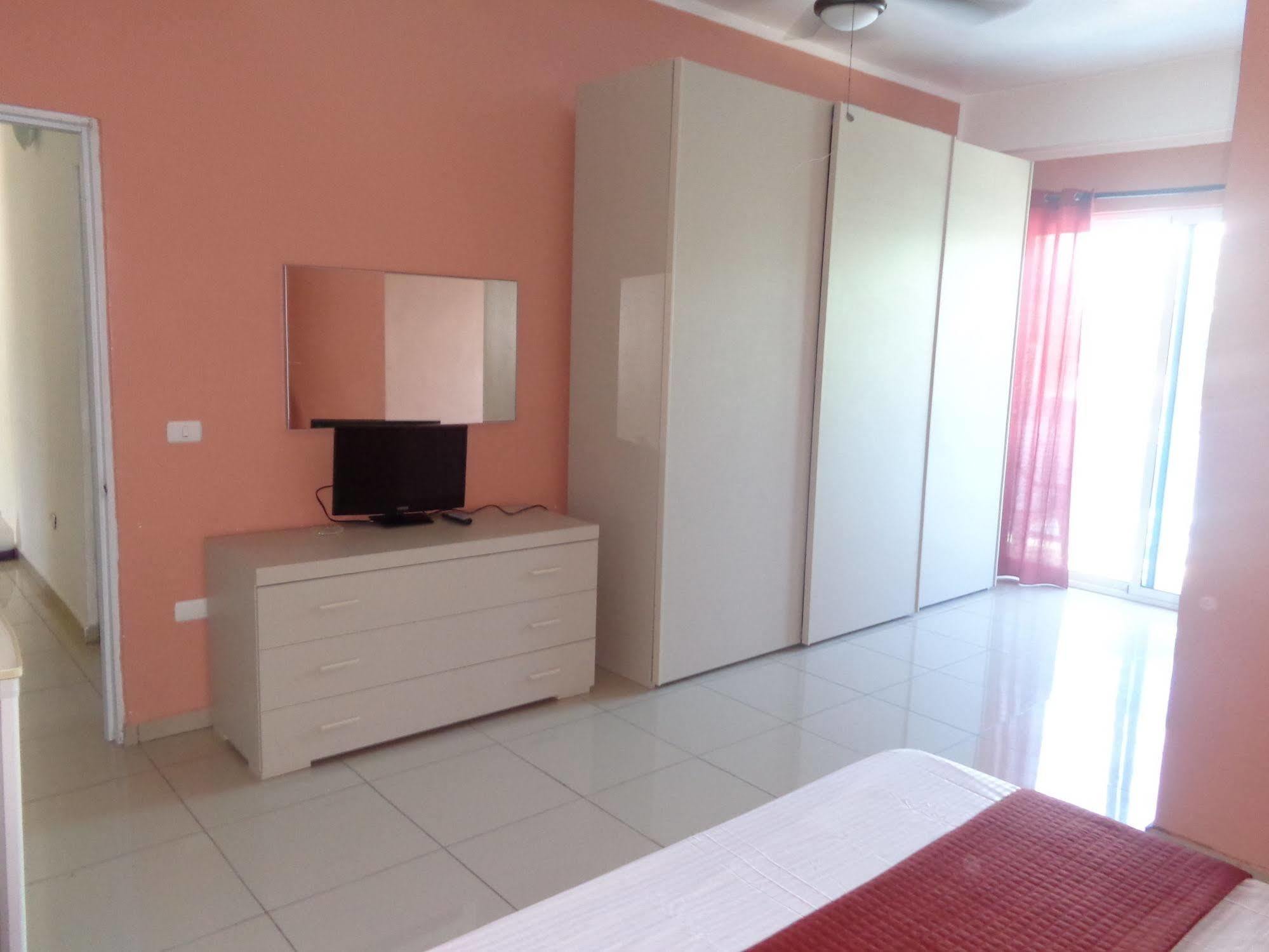 Guest house Rig Plaza Venecia Boca Chica