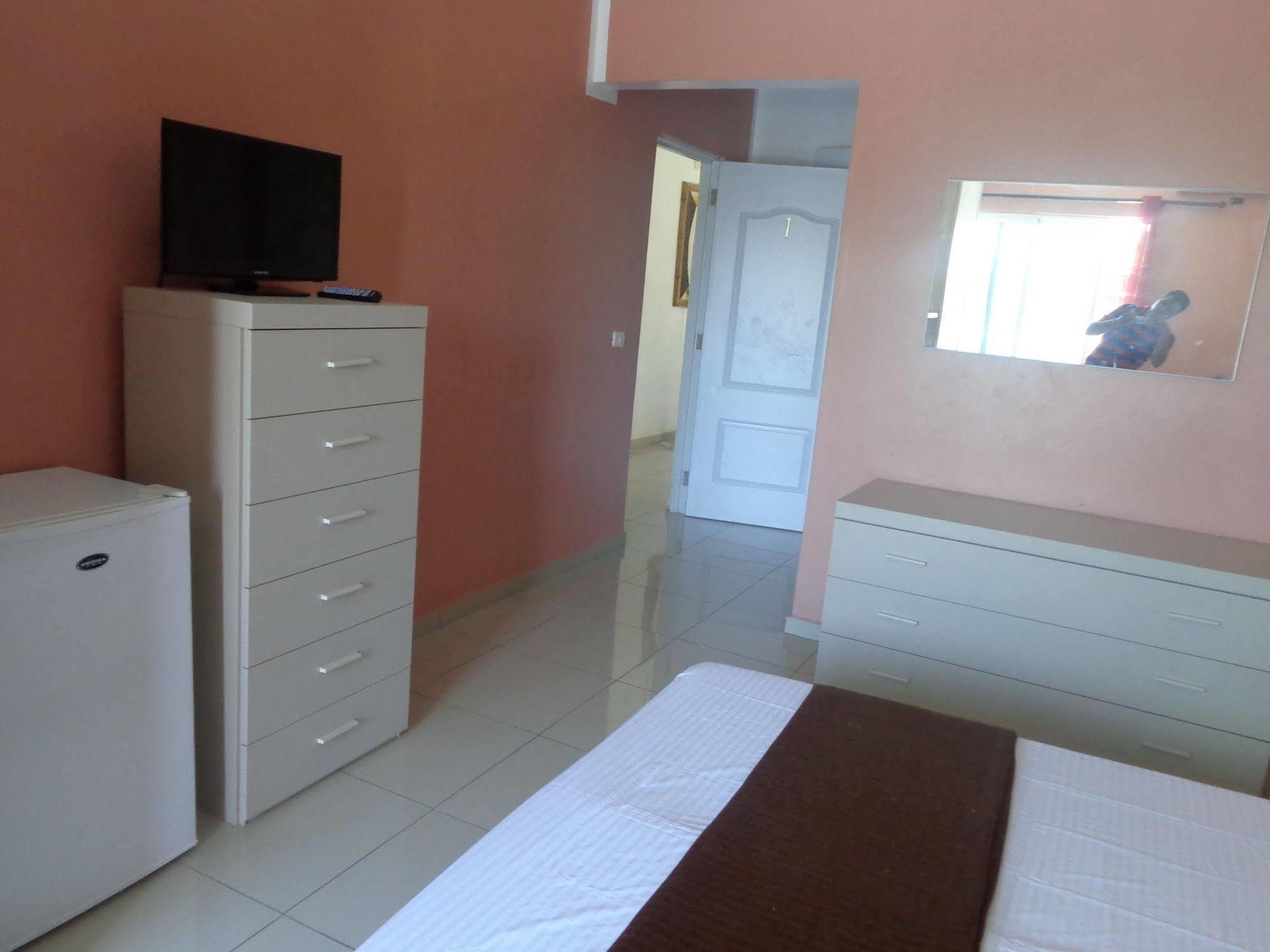 Rig Plaza Venecia Guest house Boca Chica