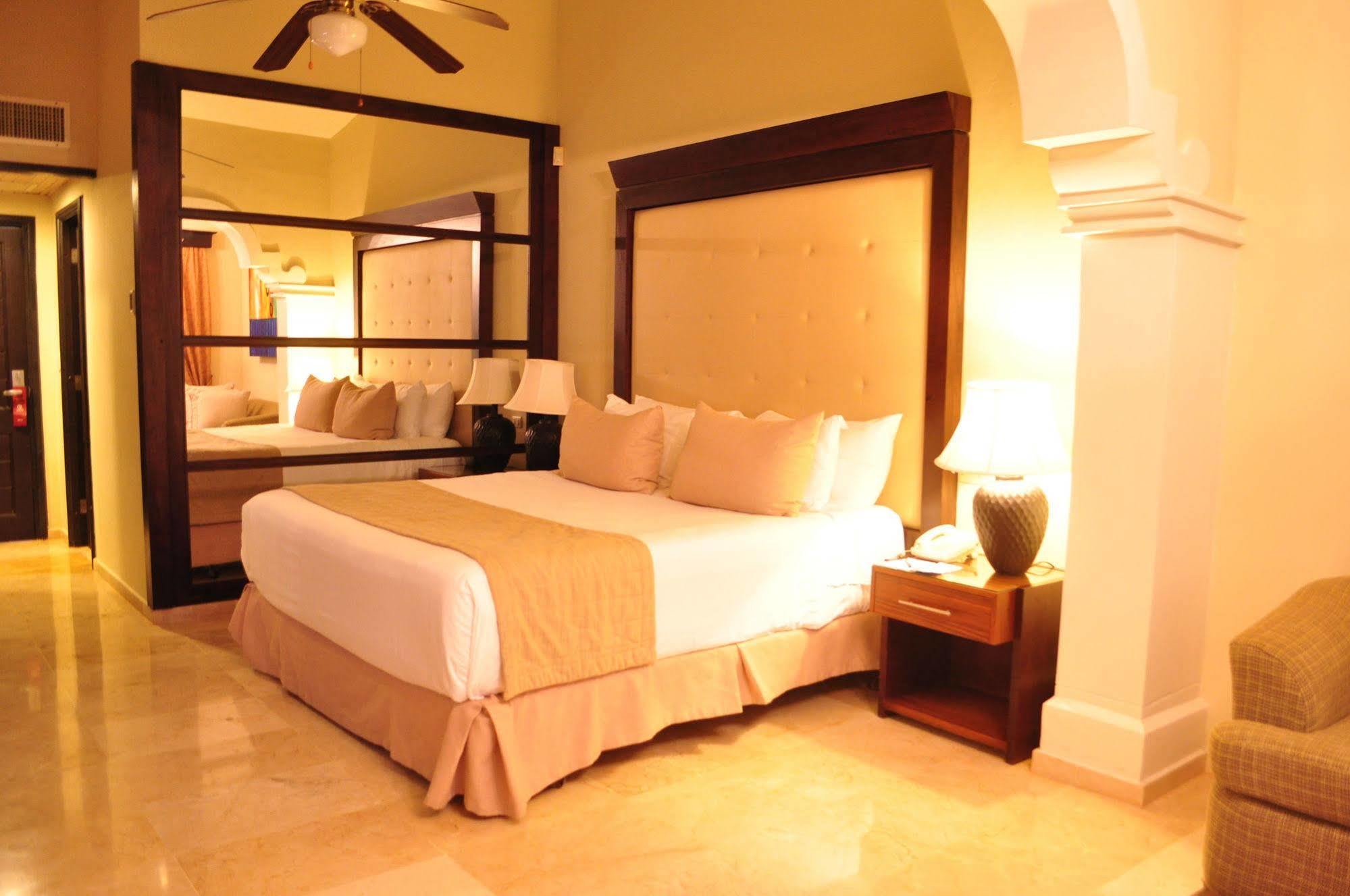 Resort Melia Caribe Tropical (adults Only) 5*