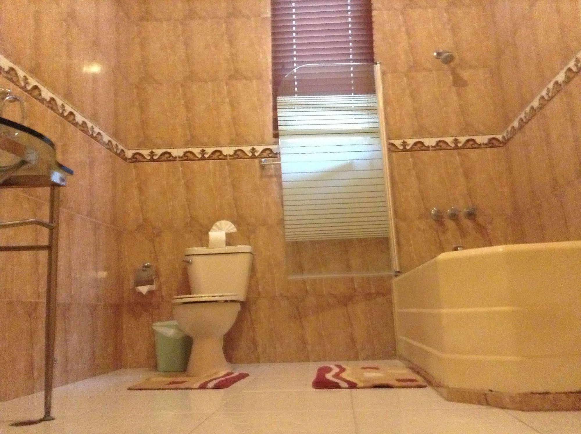 Adam Suites Hotel 3*
