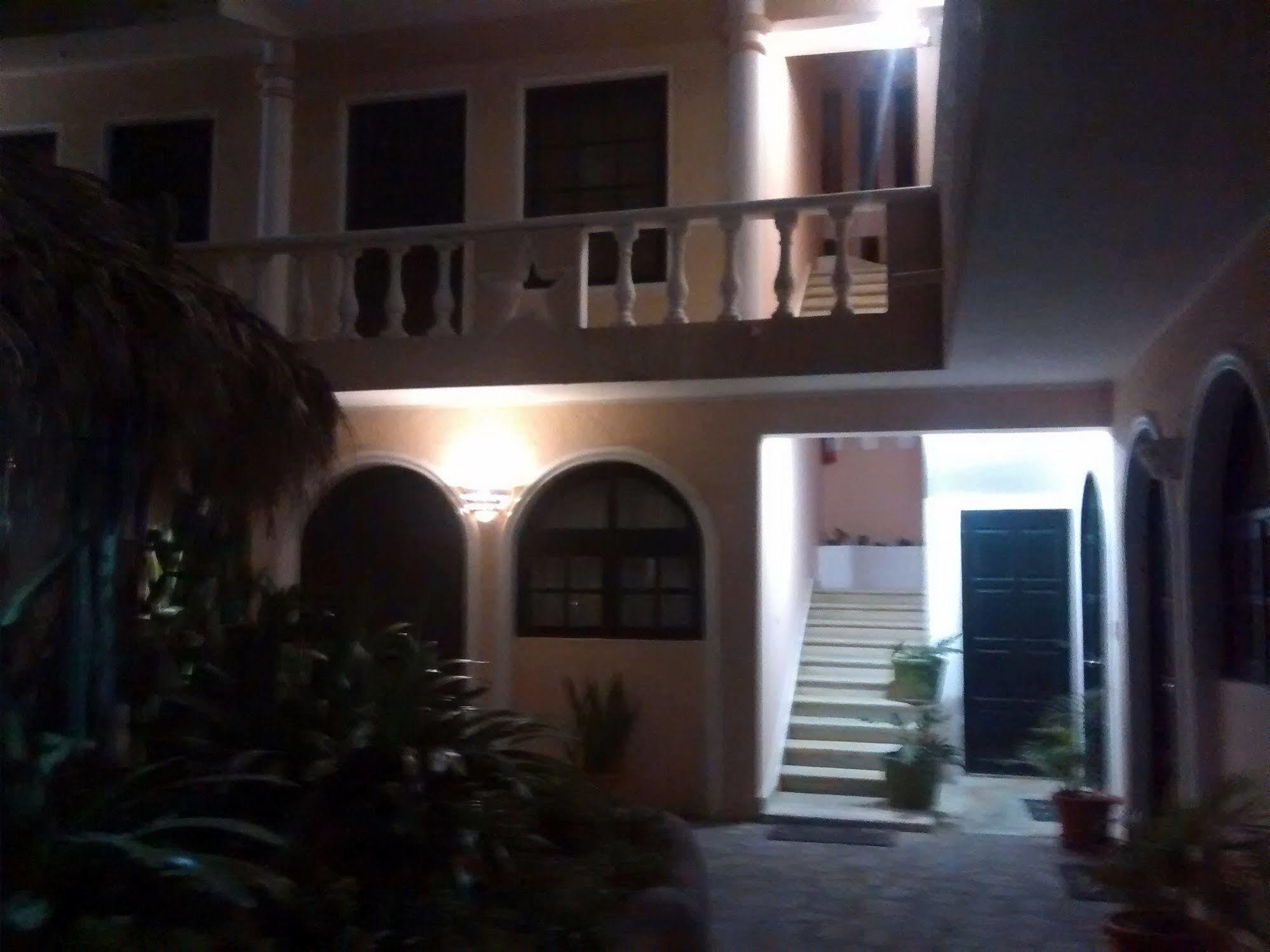Hotel Coco Plaza 3*