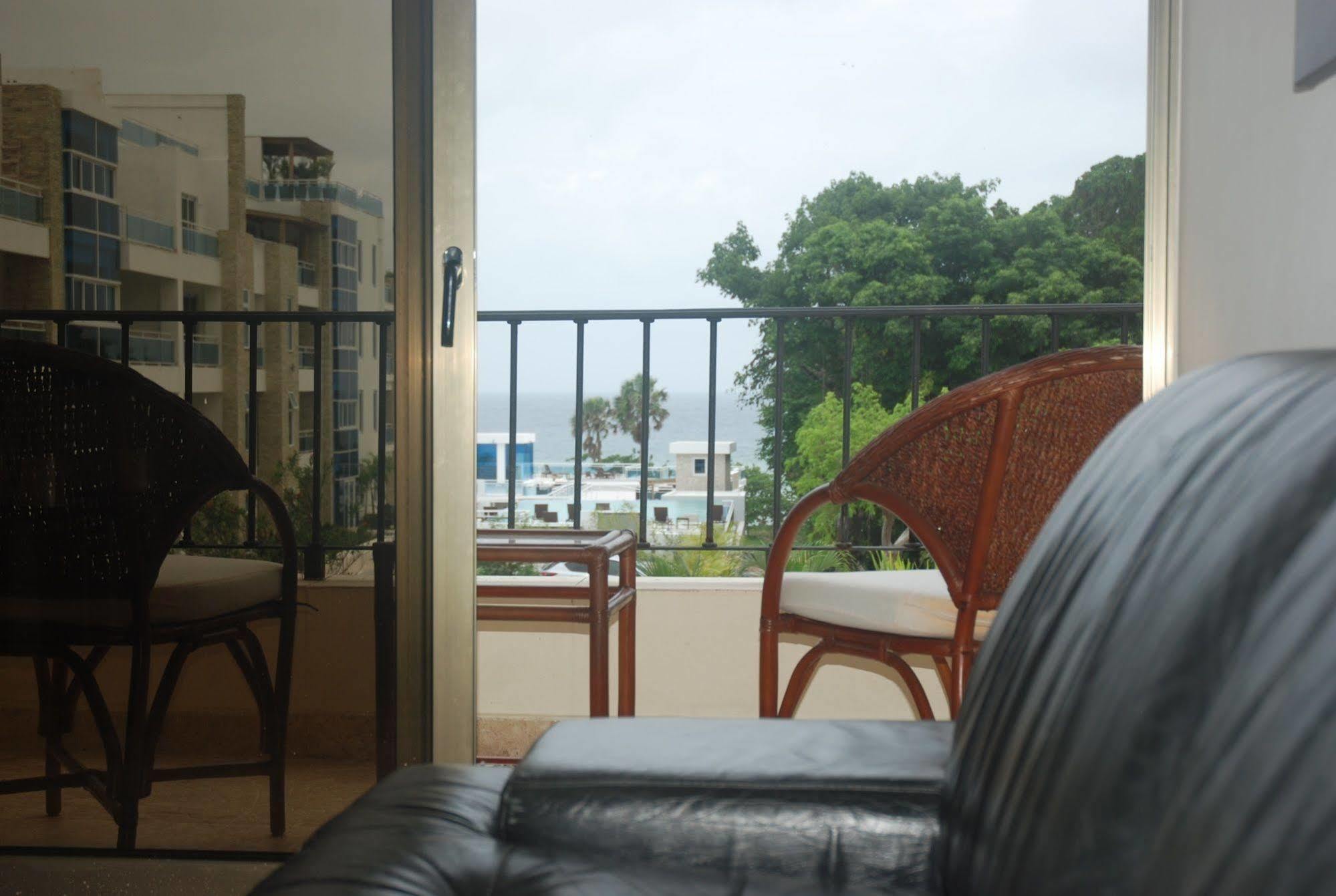 Apartment E&J Beach Condo *