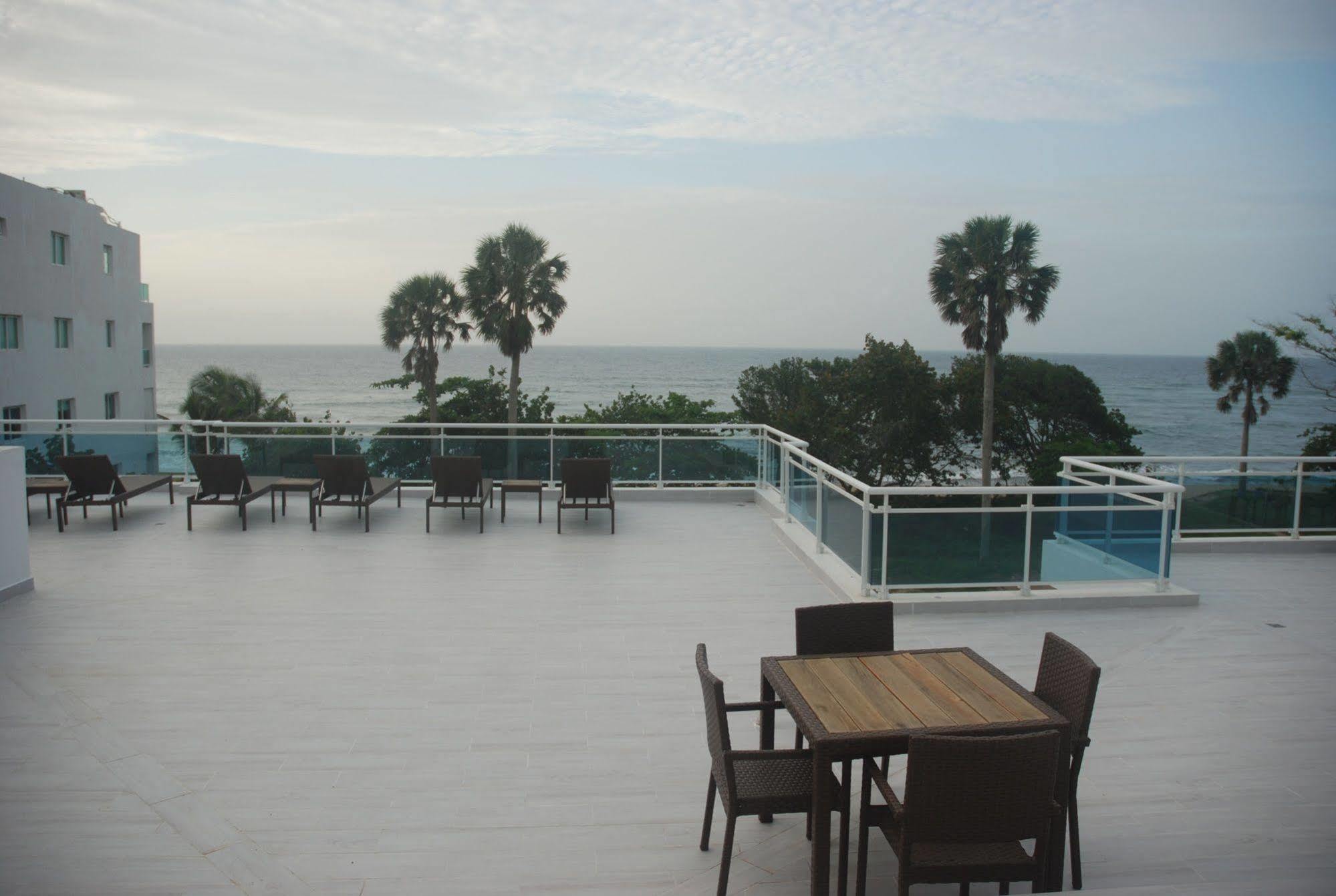 E&J Beach Condo *