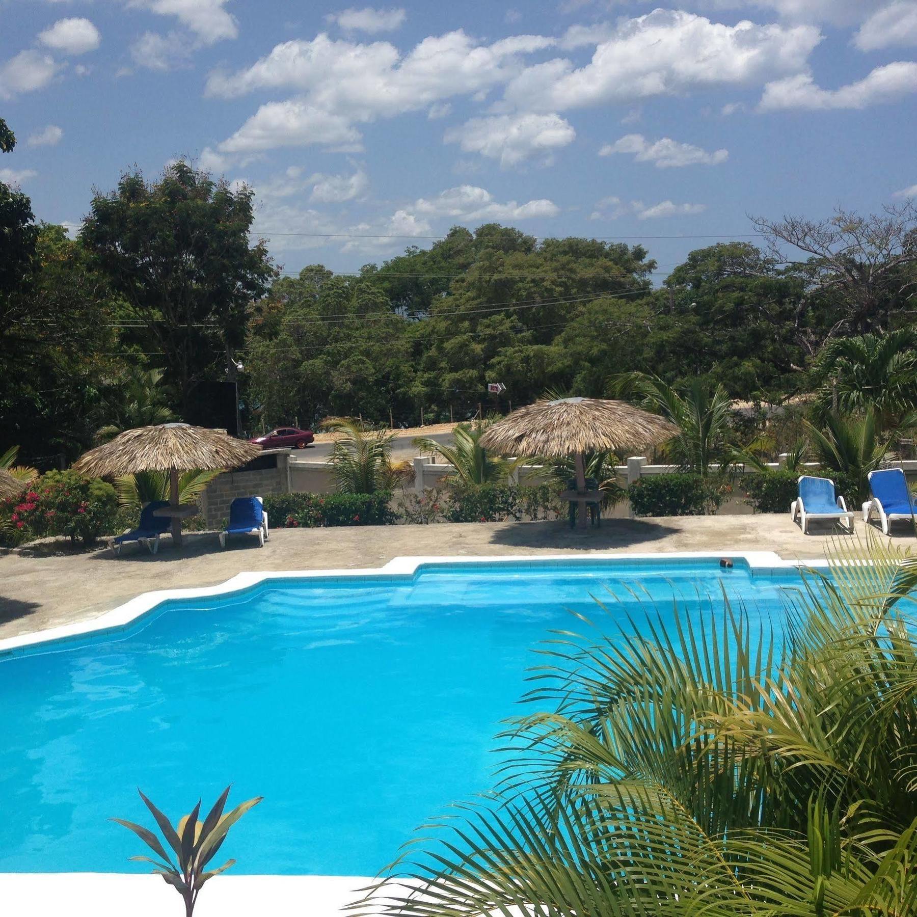 Sunset Hotel 3*