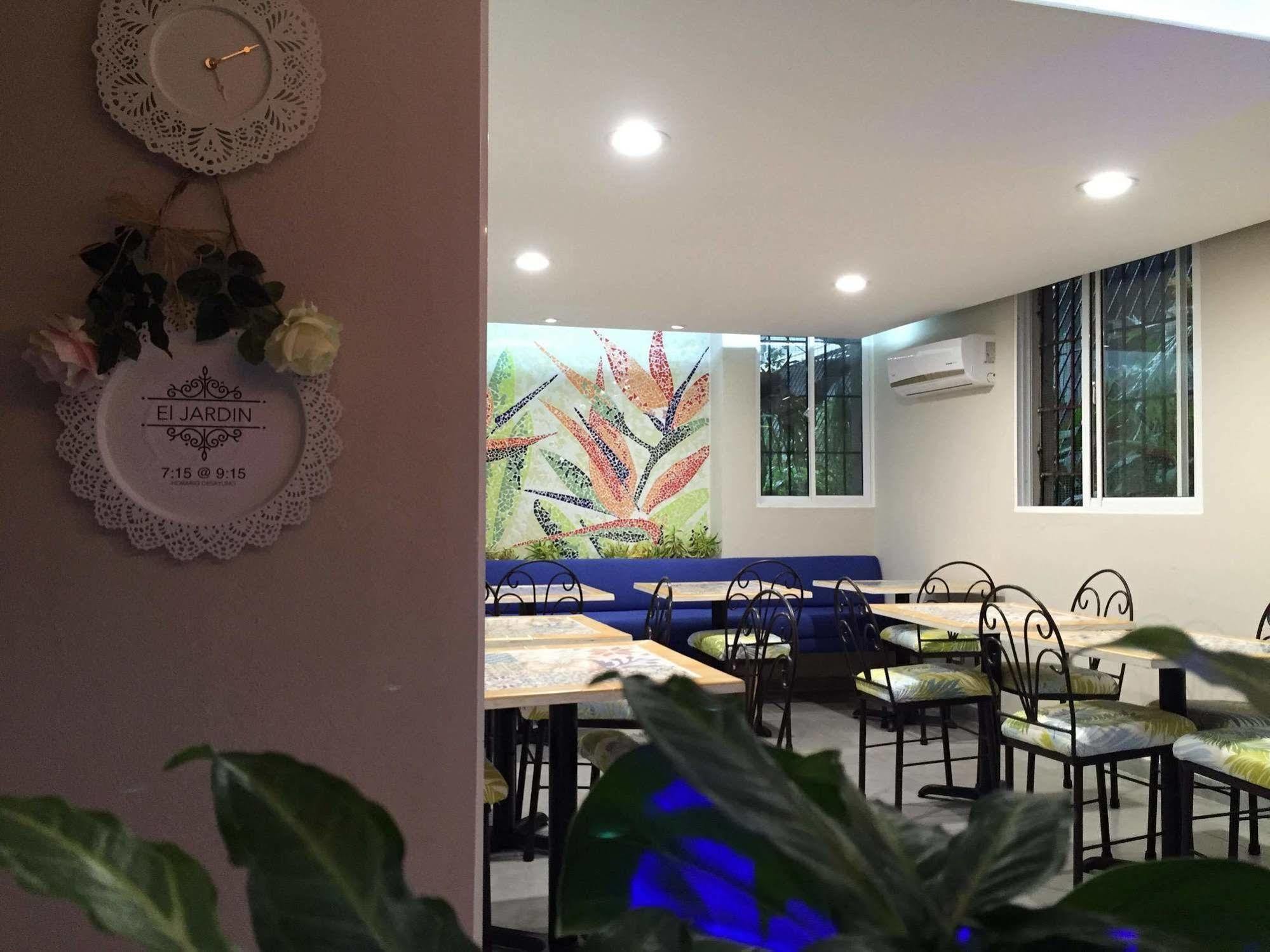 Jardines Del Teatro Hotel 3*