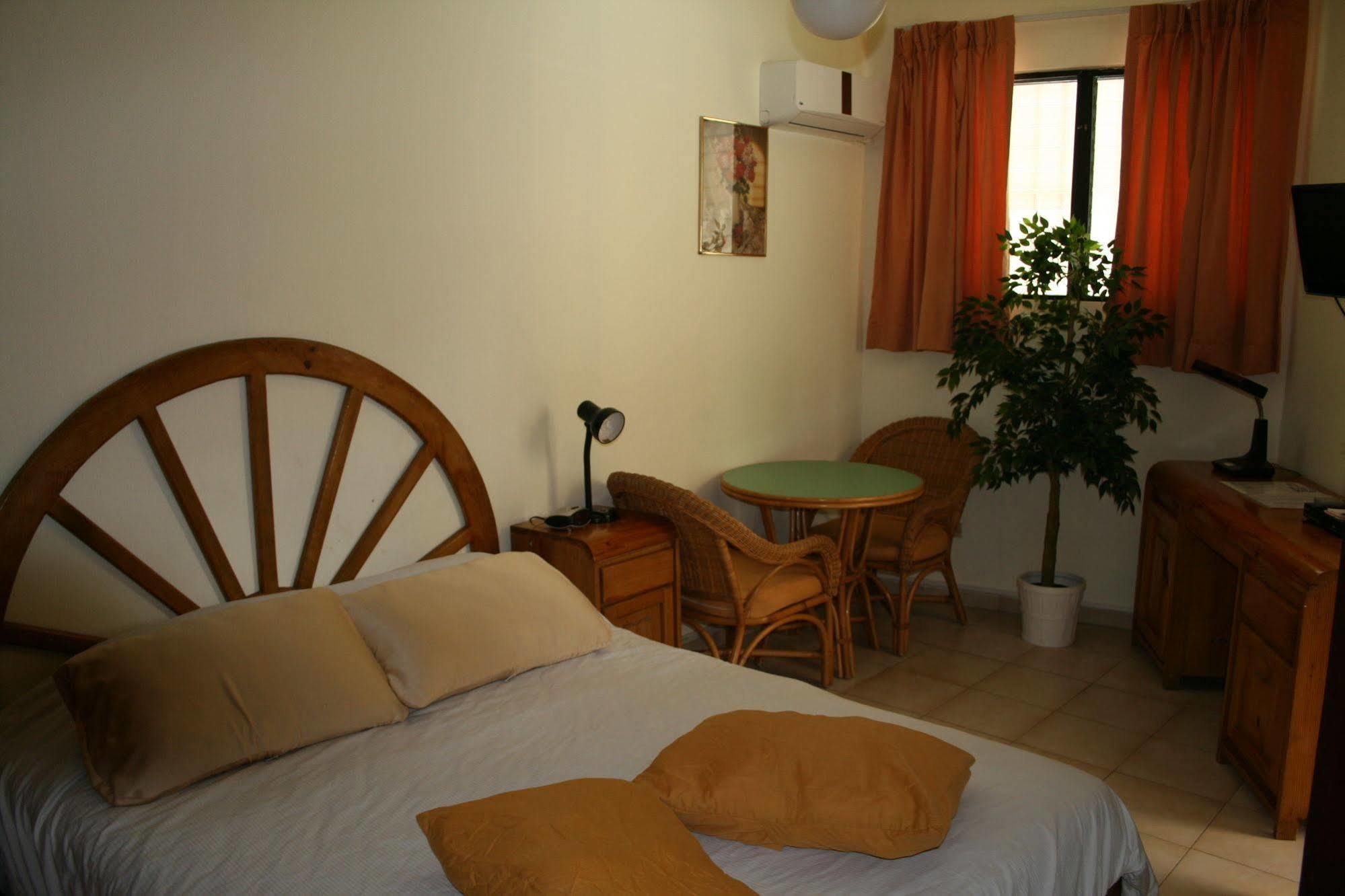 Plaza Europa Hotel 3*