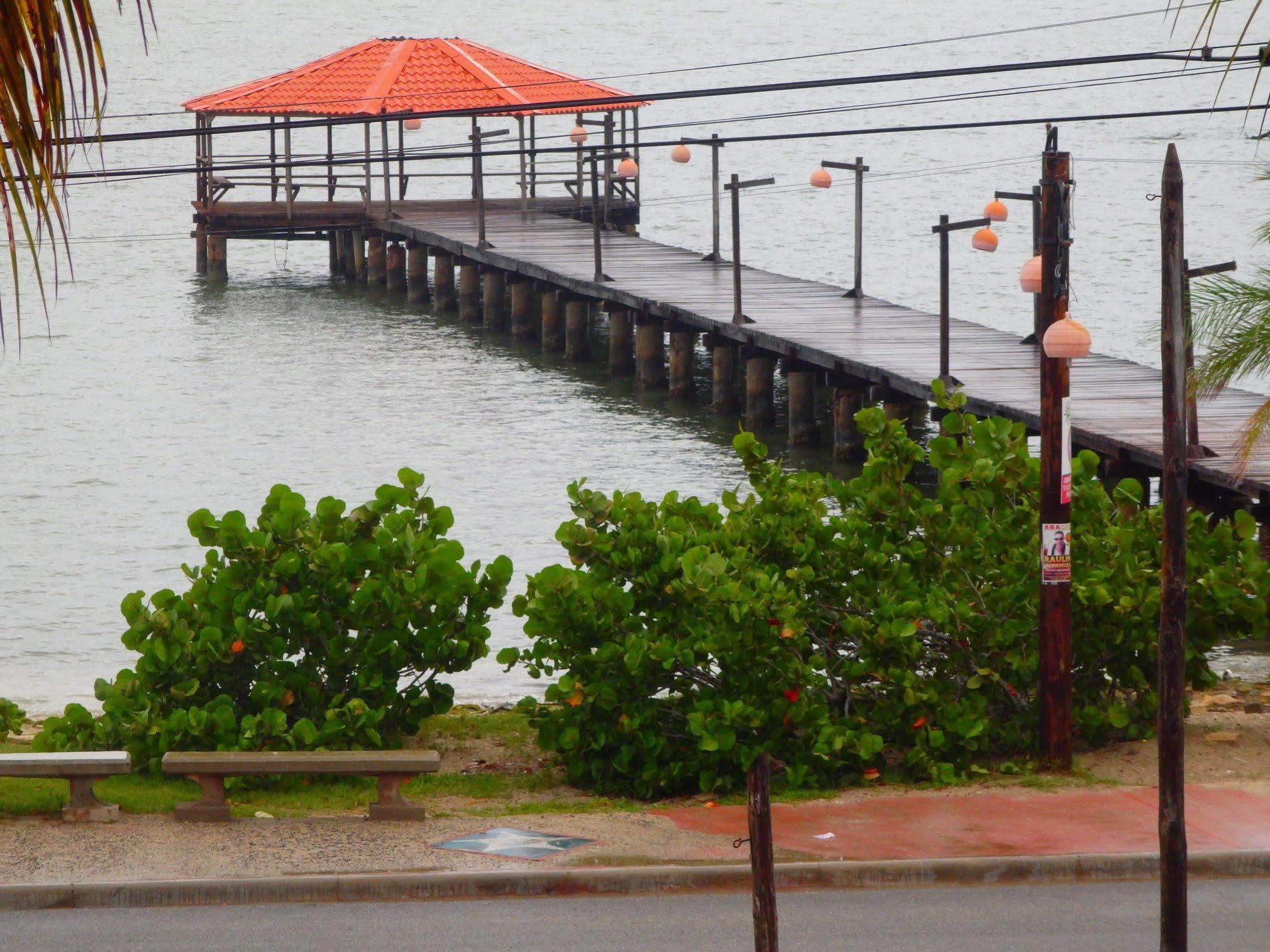 Marina Del Mar Restaurante Hotel San Fernando de Monte Cristi