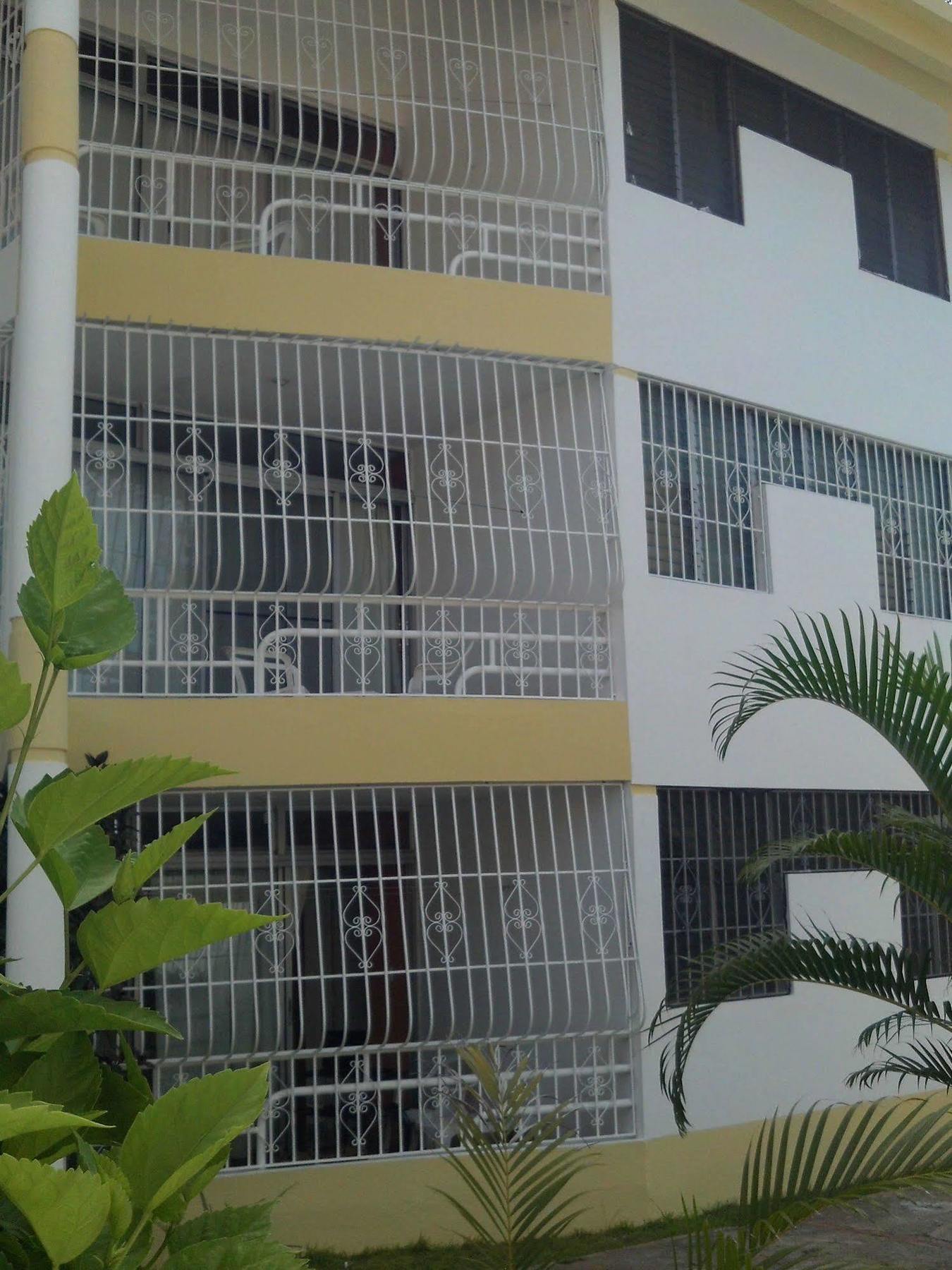 Carla Aparthotel 2*