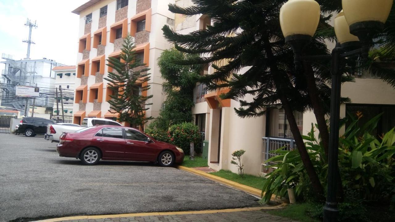 Aparthotel Plaza Colonial 3*