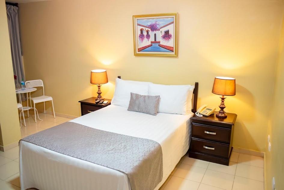 Real Bella Vista Santo Domingo