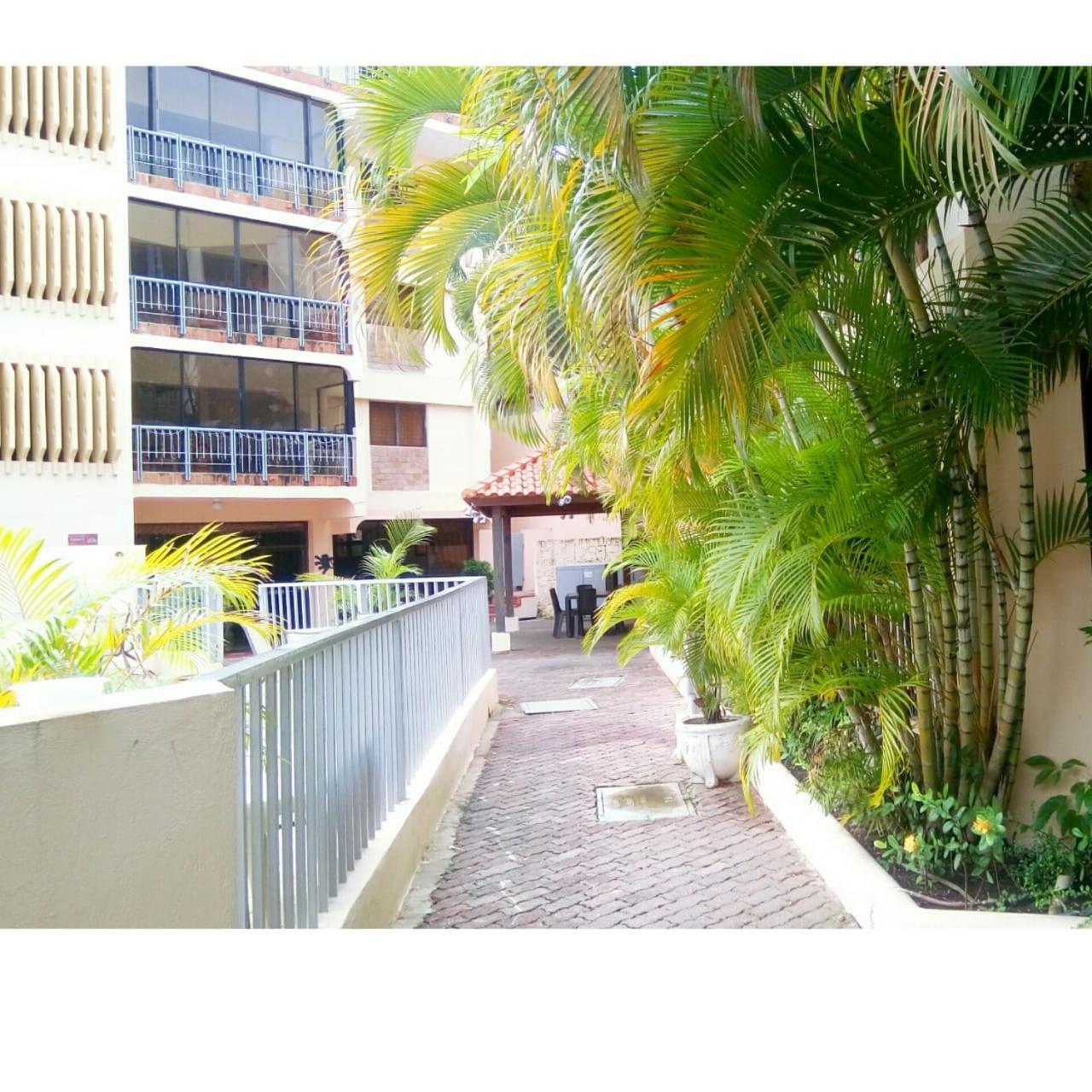 Aparthotel Plaza Colonial 3*
