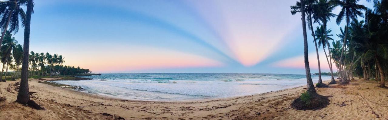 Baoba Breeze Bed & Breakfast- Beachfront Paradise Bed & Breakfast Cabrera