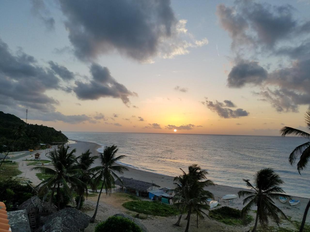 Vista Sur Hotel *