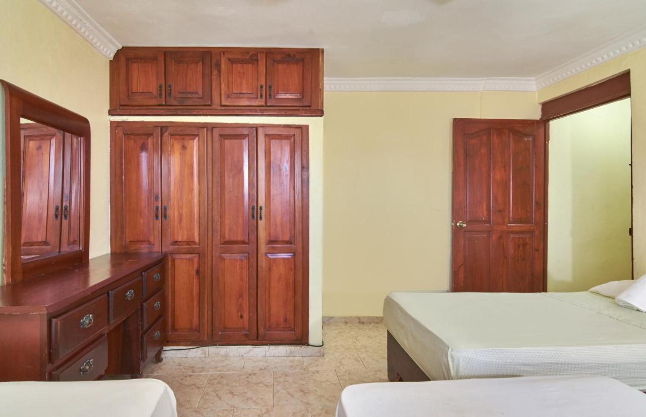 Aparthotel Tropical Island 3*
