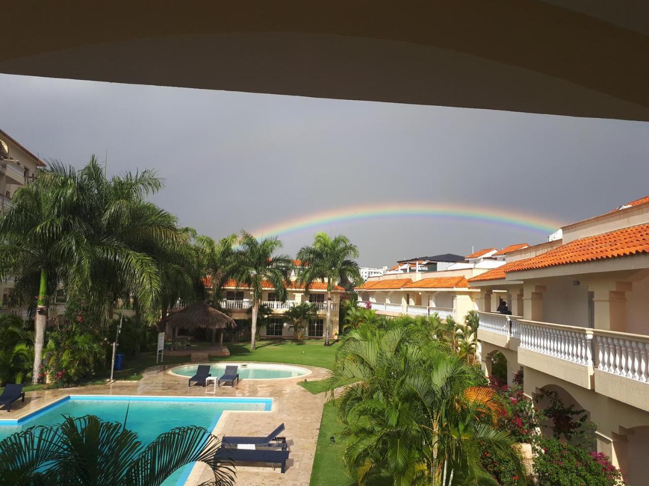 Residencial Las Palmeras De Willy Boca Chica