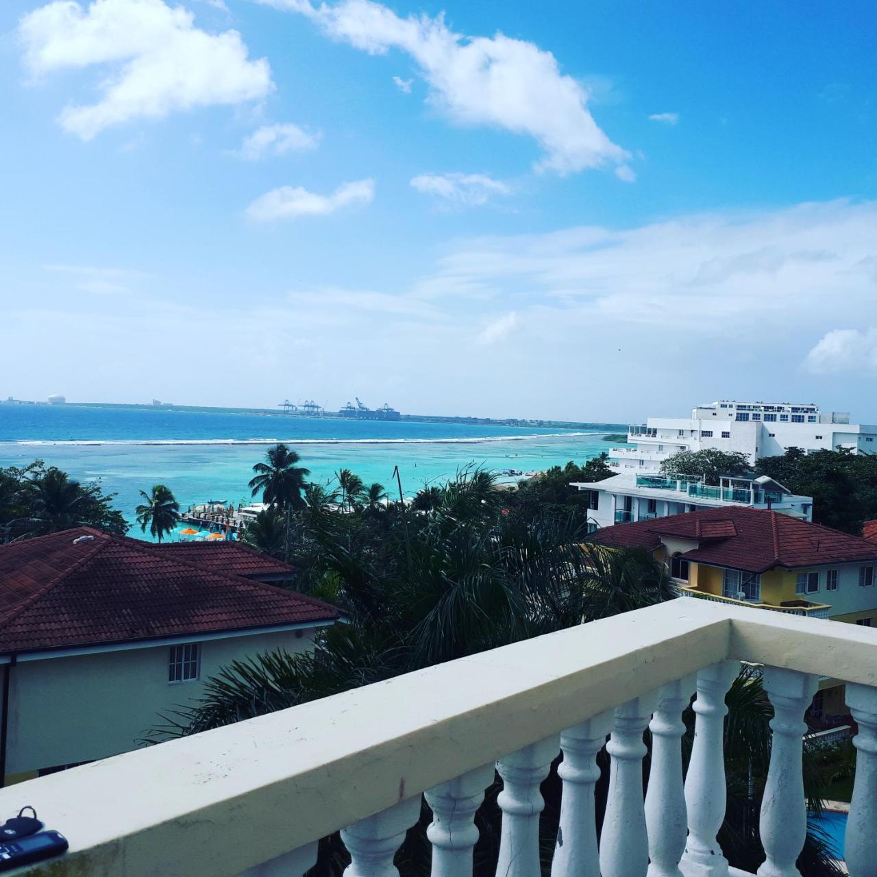 Residencial Las Palmeras De Willy