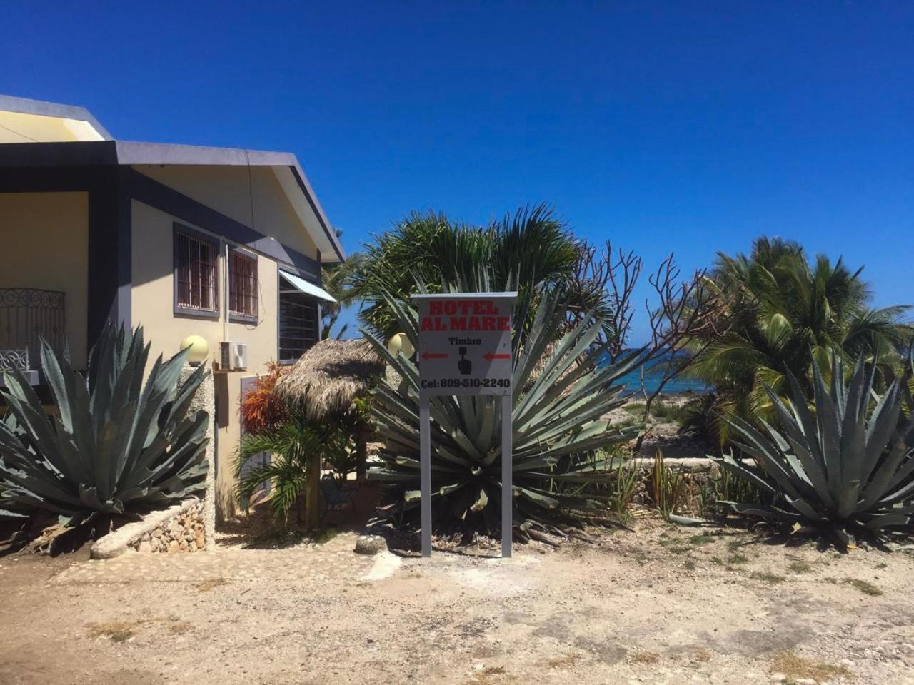 Al Mare Bed & Breakfast