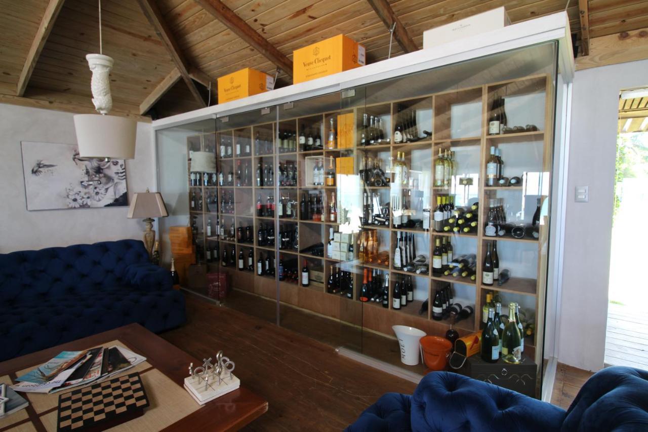 Sea Winds With Direct Ocean Views Apartment