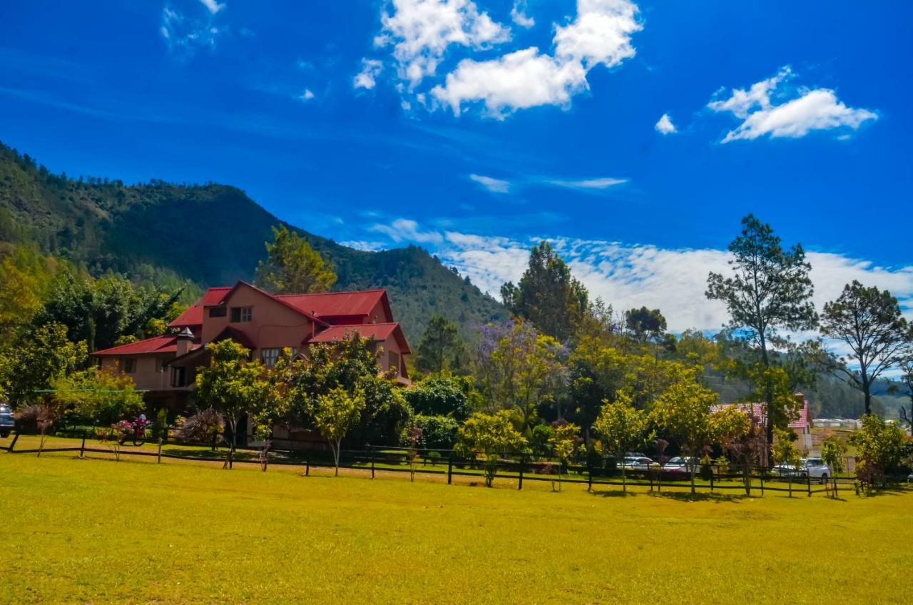 Rancho & De La Montana Constanza