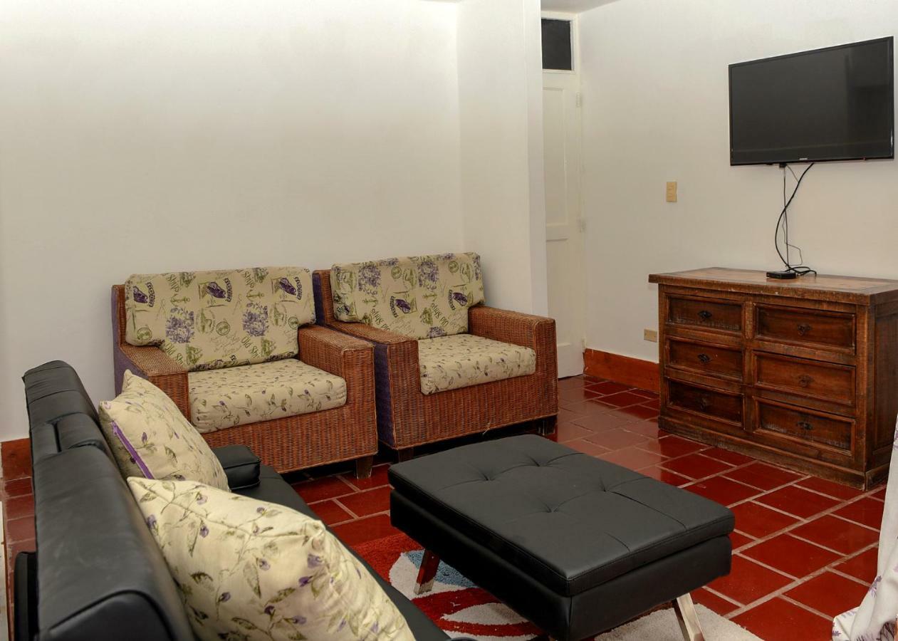Onyx Aparta Apartment