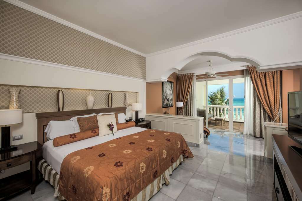 Resort Joia Bavaro By Iberostar (adults Only) 5*