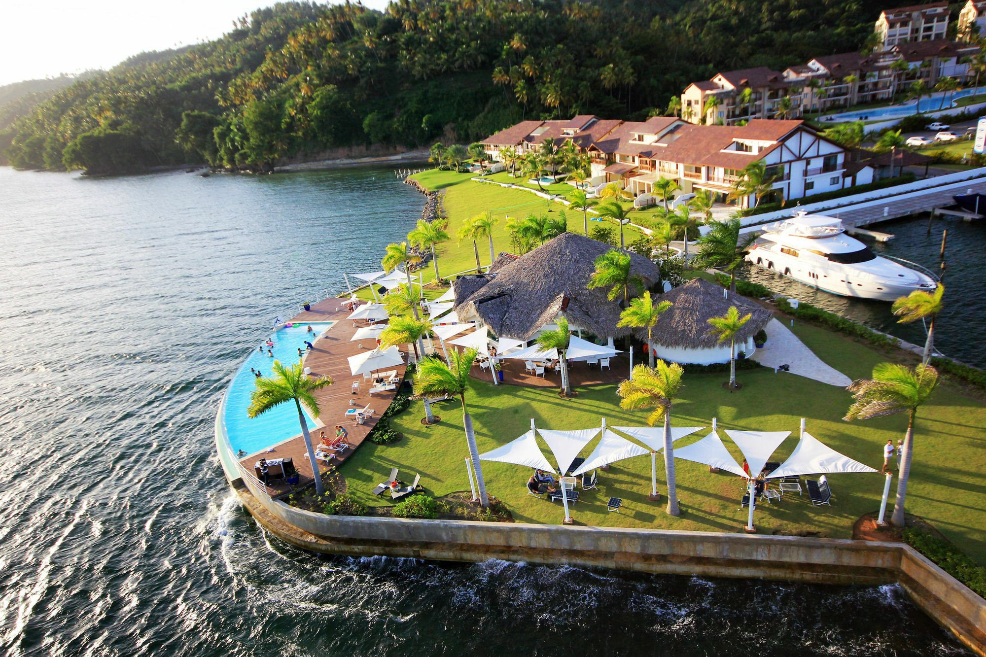 The Bannister & Yacht Club By Mint 5* Samana