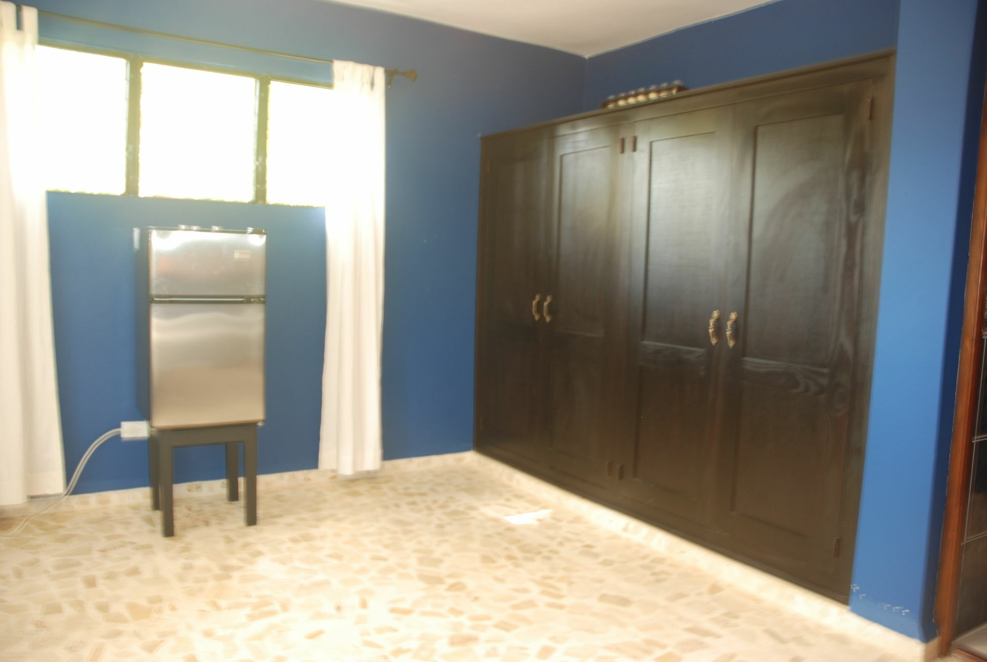 E And J Boutique Residences