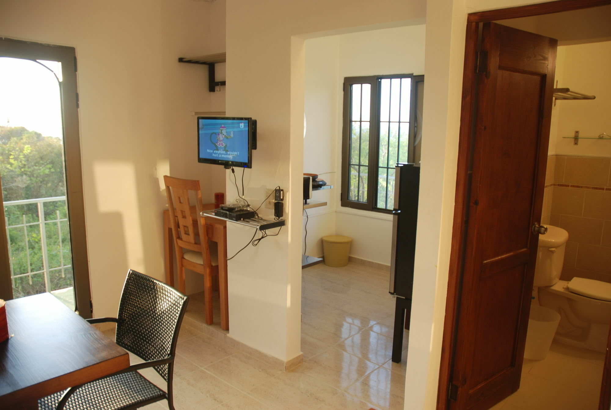 E And J Boutique Residences Apartment