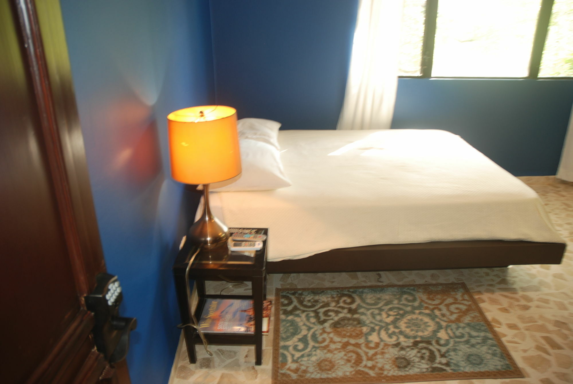 E And J Boutique Residences Apartment