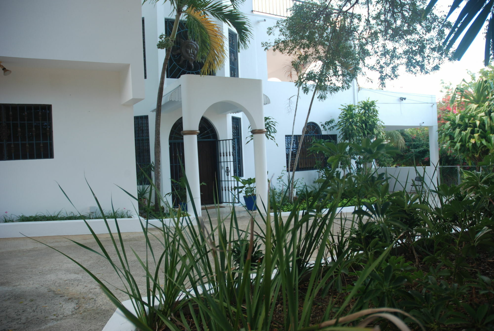 E And J Boutique Residences
