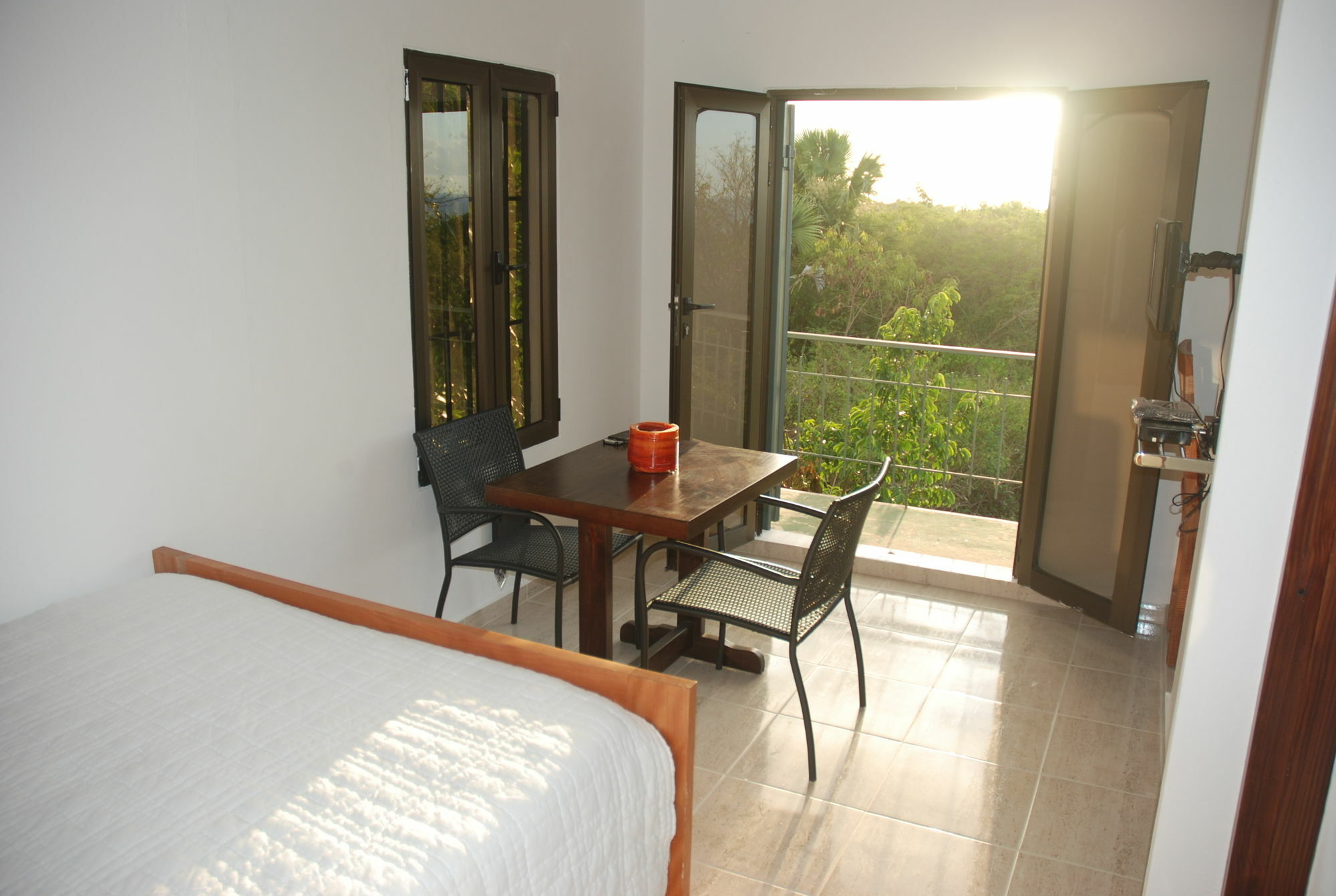 E And J Boutique Residences