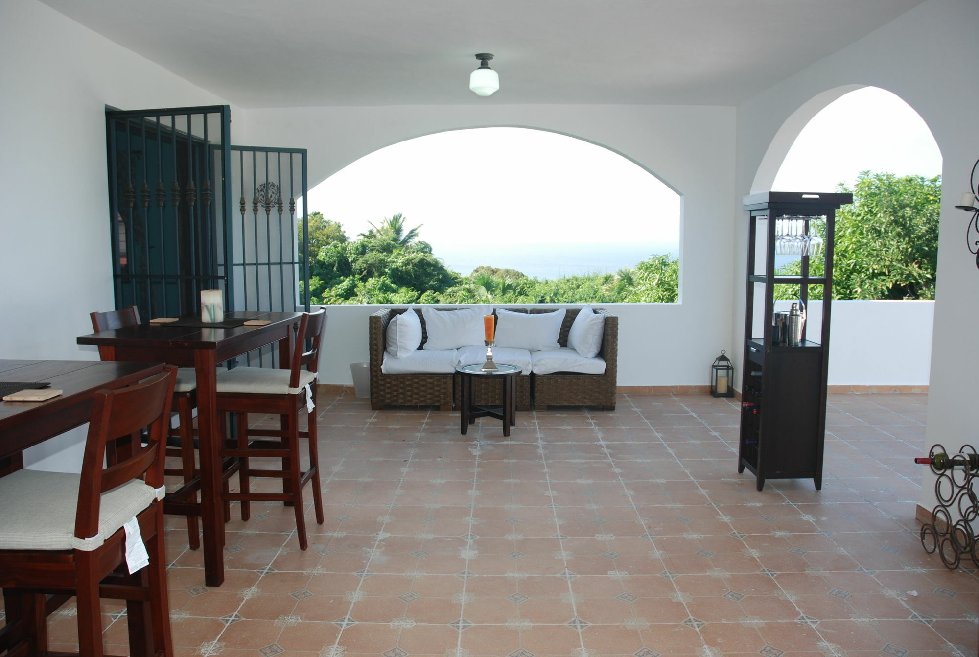 E And J Boutique Residences Apartment