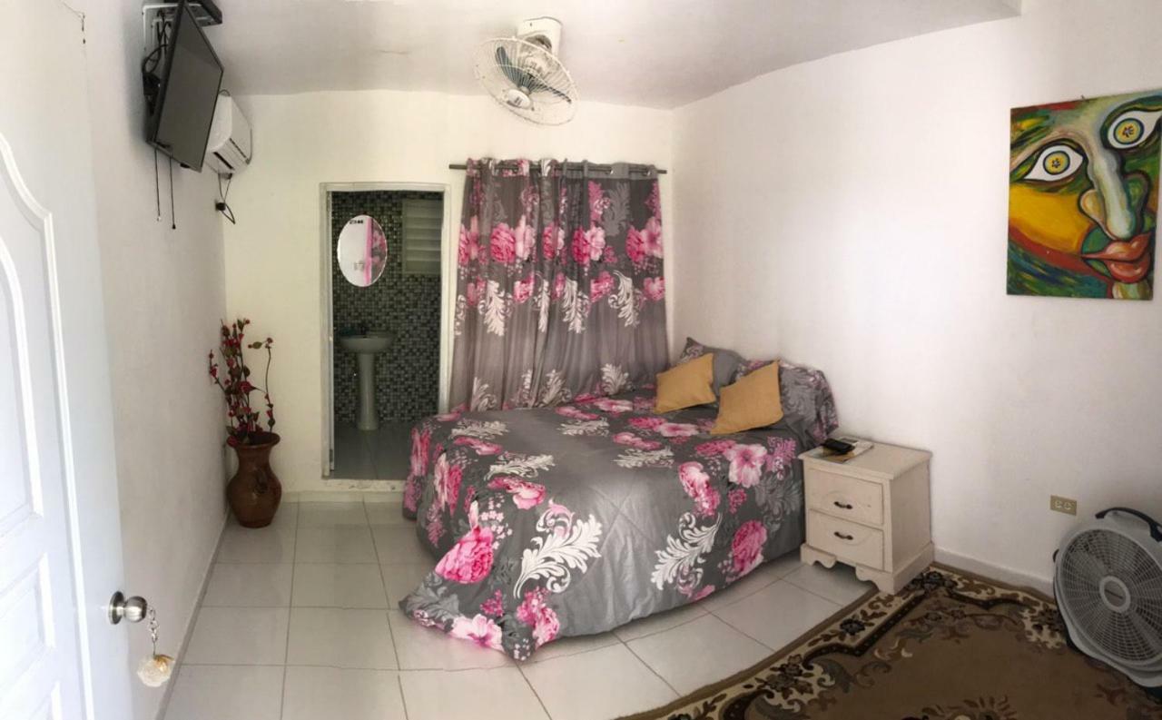 Napoles Hotel
