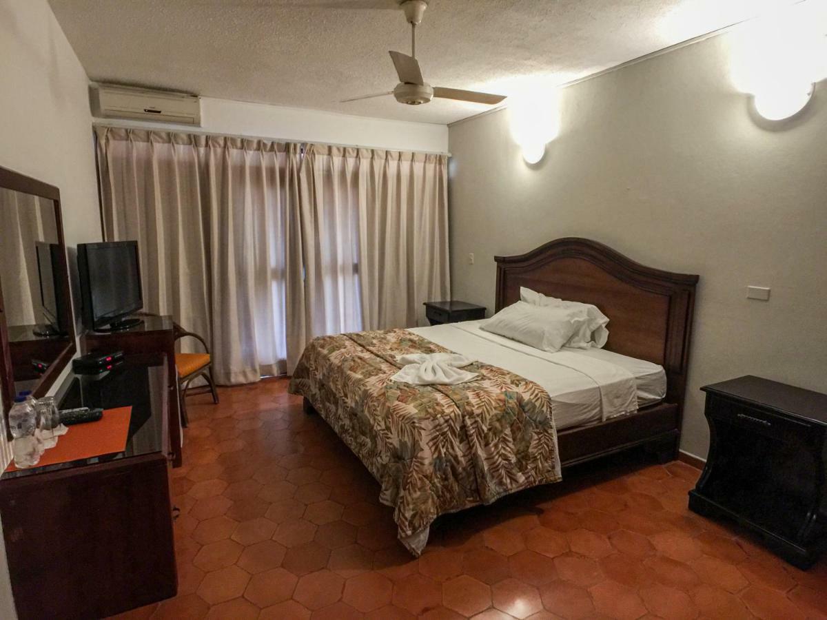 Hotel Alicia Beach