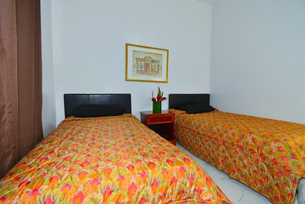 Rosil Place Aparthotel *