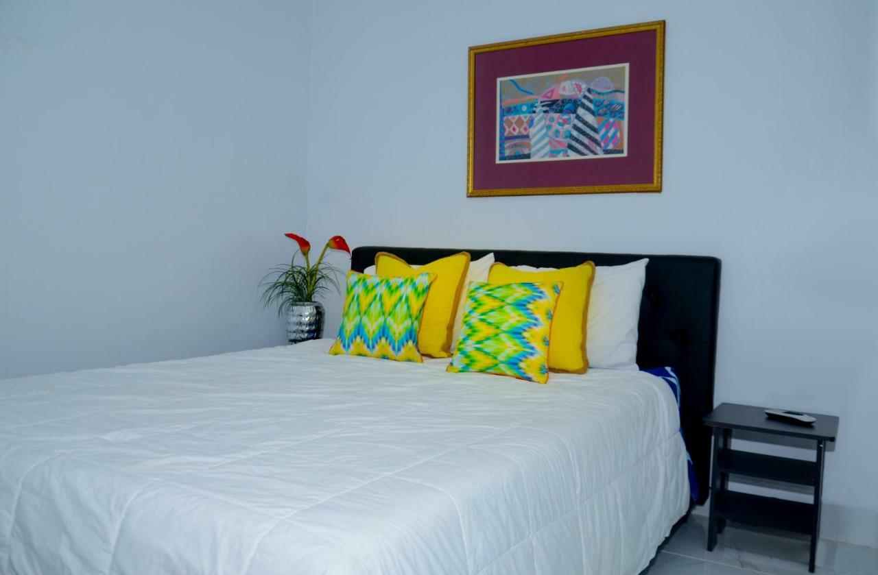 Rosil Place Aparthotel