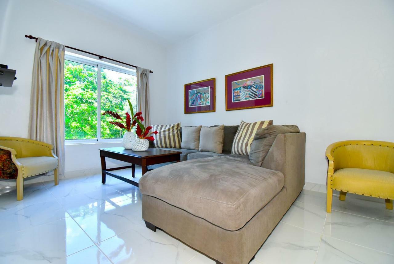 Rosil Place Aparthotel *