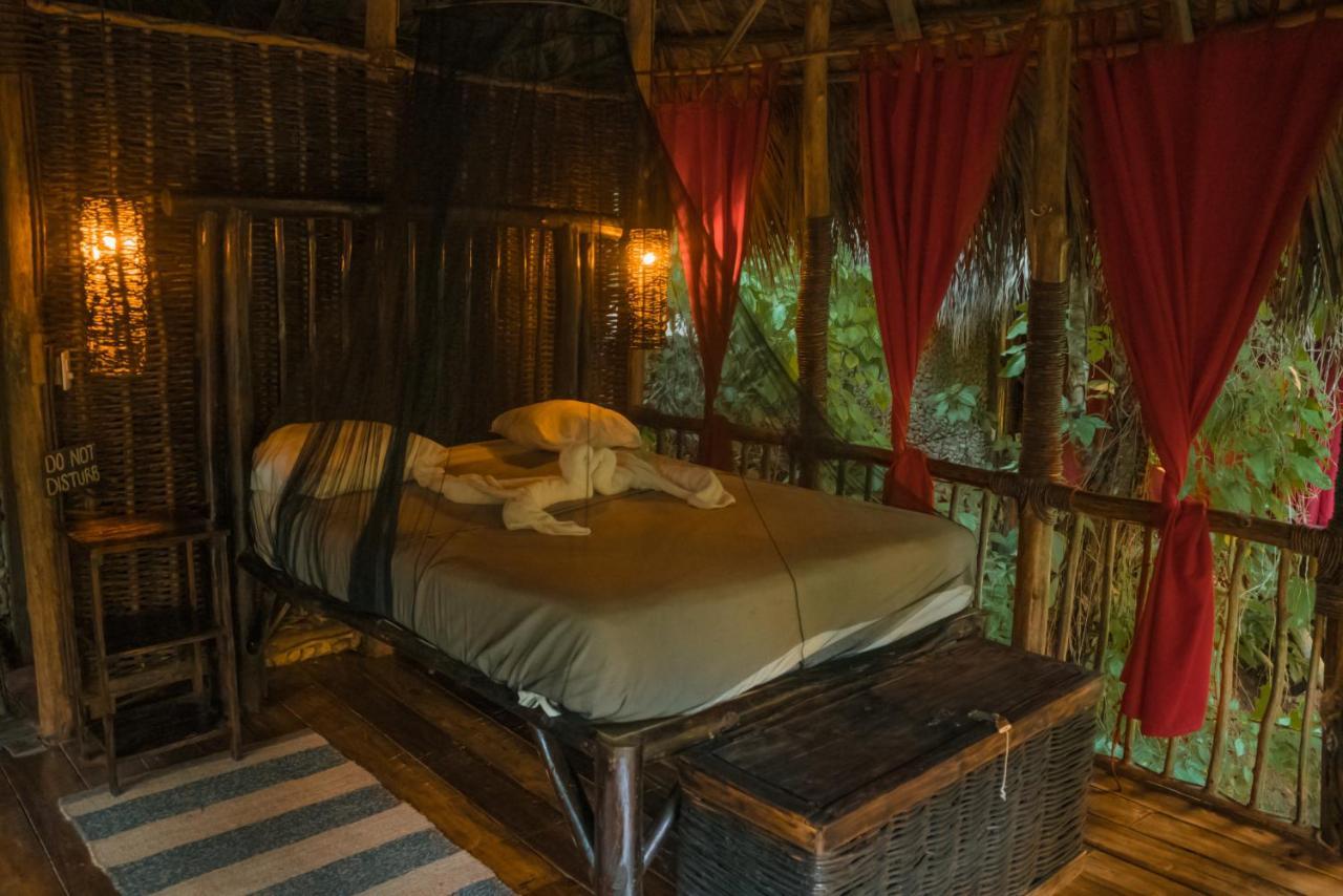 Dominican Tree House Village 2*