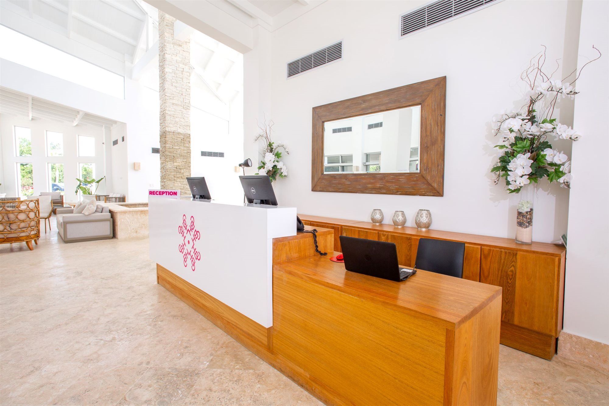 Hotel Coral House 4*