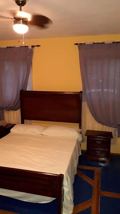 Inn La Cueva Del Che *