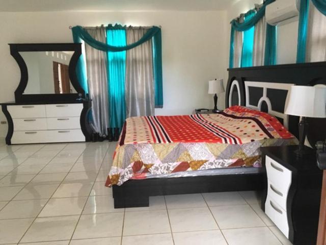 Playa Laguna 155 4 Bedroom *