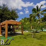 Instyle Residences At Infiniti Blu