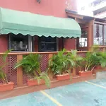 Hostal Plaza Yu