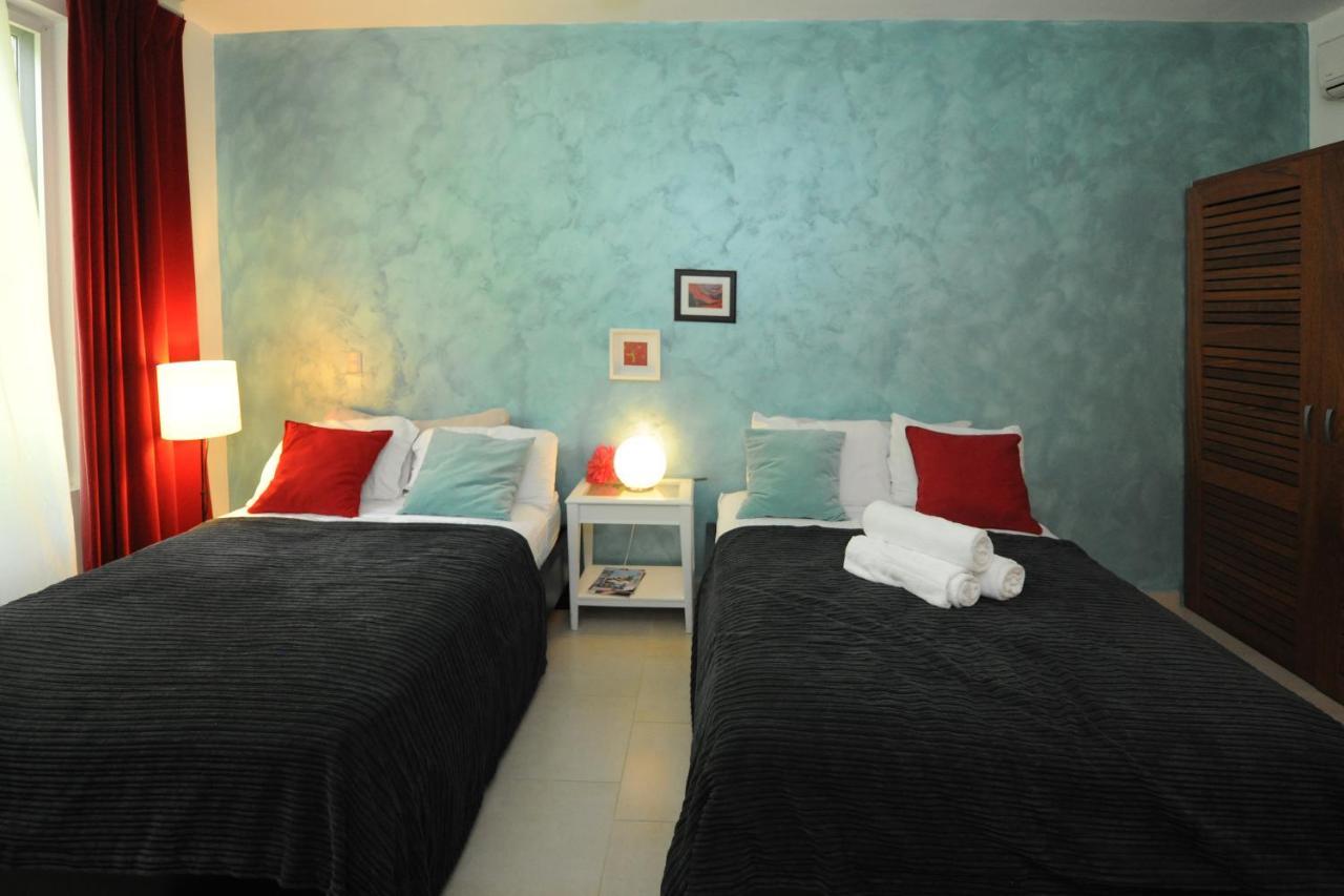 Instyle Residences At Infiniti Blu Aparthotel