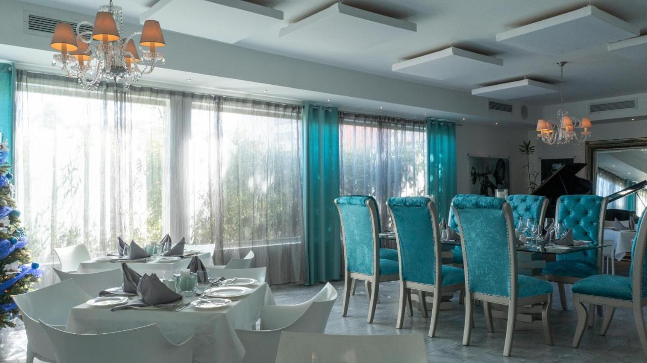 Instyle Residences At Infiniti Blu