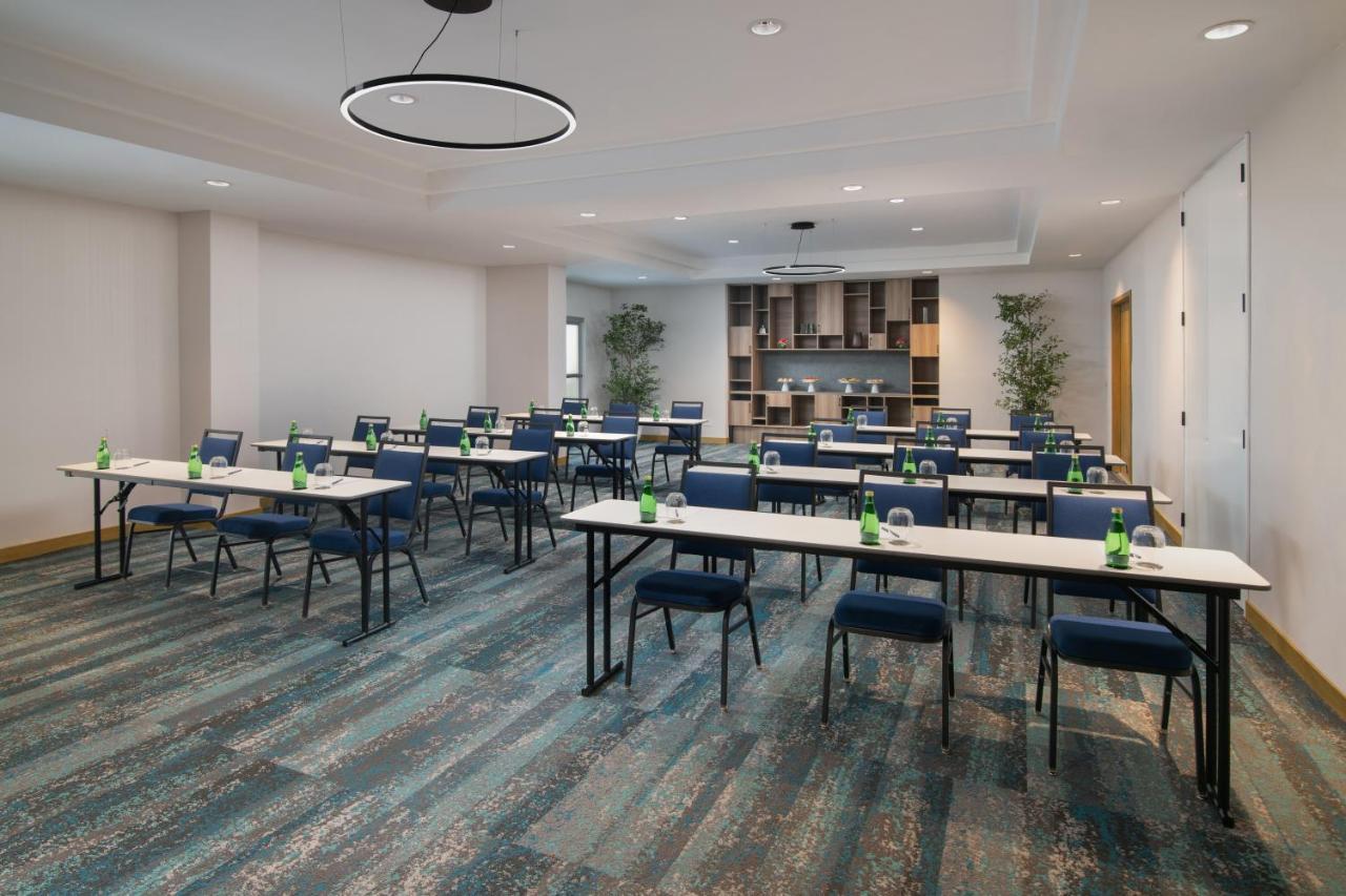 Courtyard By Marriott 3*