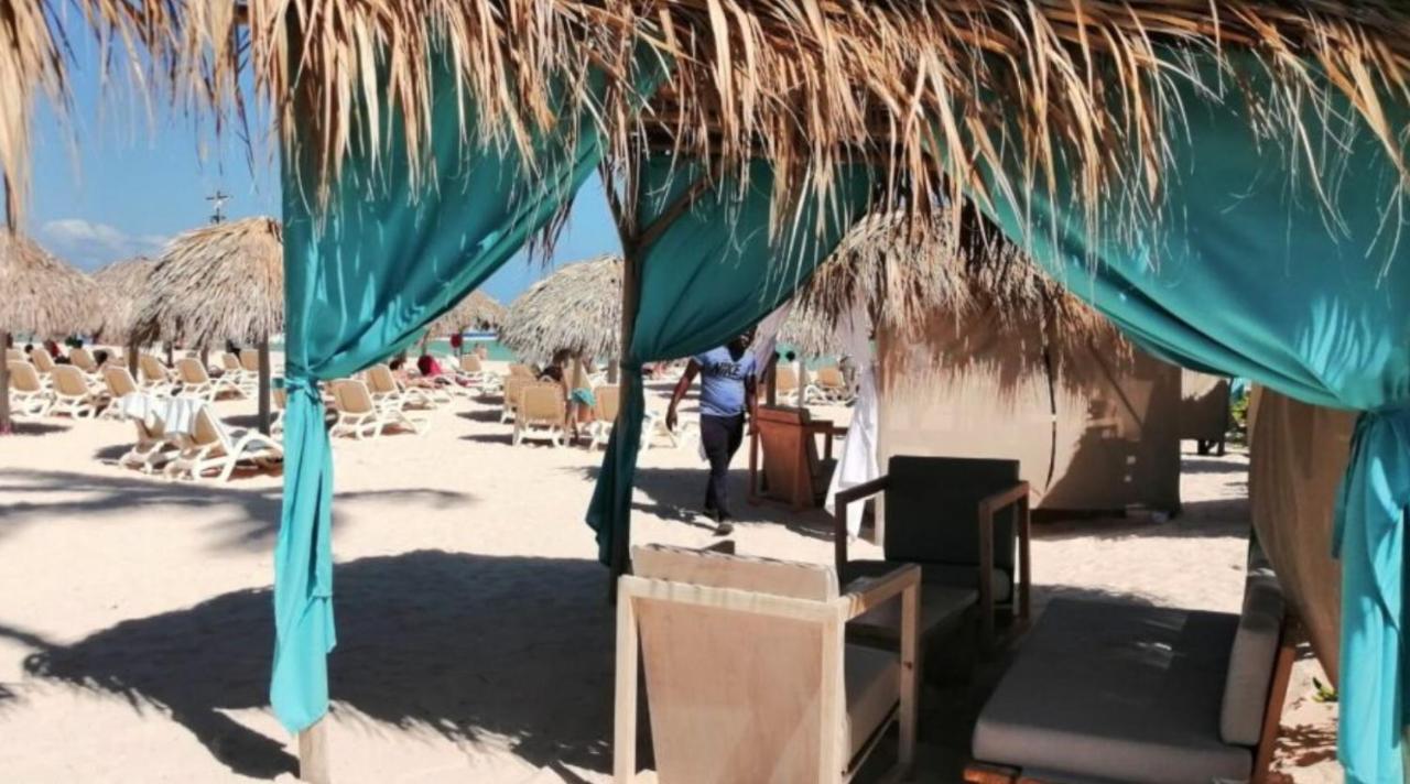 Sol Caribe Suites - Playa Los Corales - Beach Club, Wifi, Swimming Pool - Calle Aruba Punta Cana