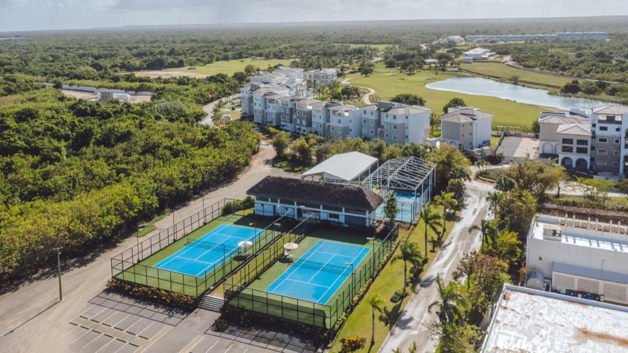 Apartment Beachside Oasis: Pool Views And Casino Access Punta Cana
