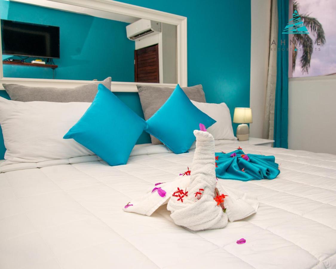 Ahnvee (adults Only) 3*